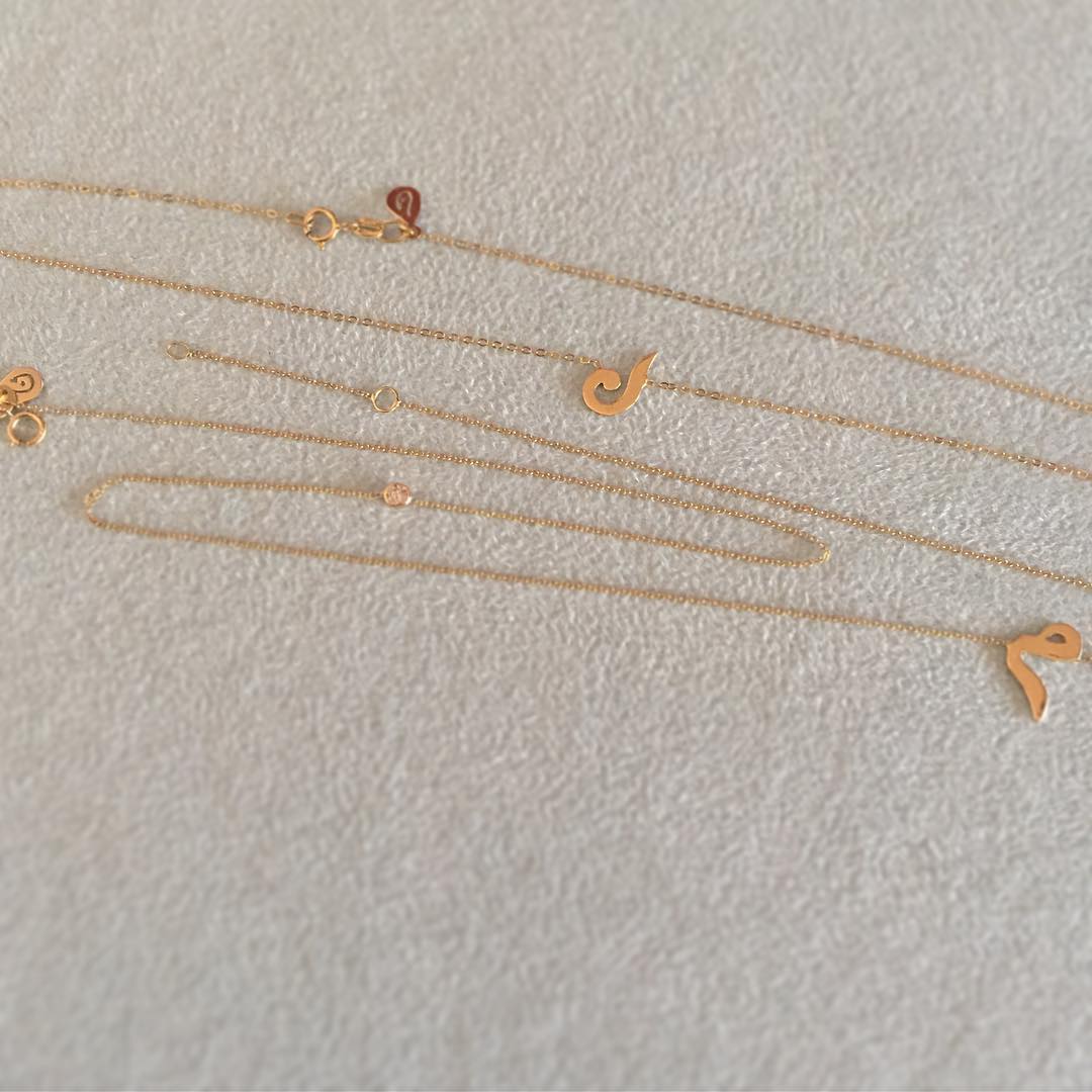 Letter + Side Diamond